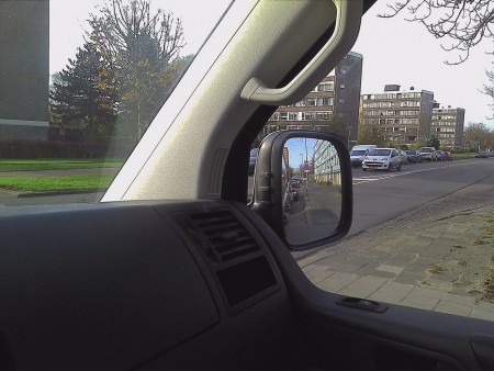 dode hoek T5 achter R.zijspiegel en R. ruit stijl.