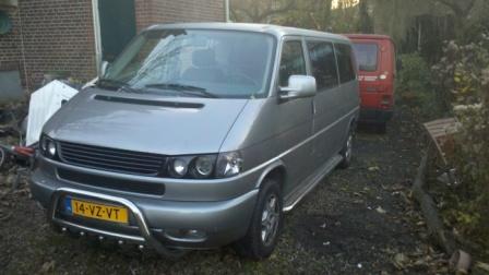 De auto, maar dan nog zonder de velgen en verlaging (en achterbumper ;) )