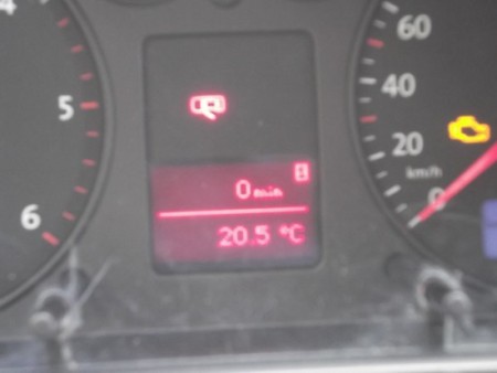 alleen temperatuur en rijtijd van de dag is te zien