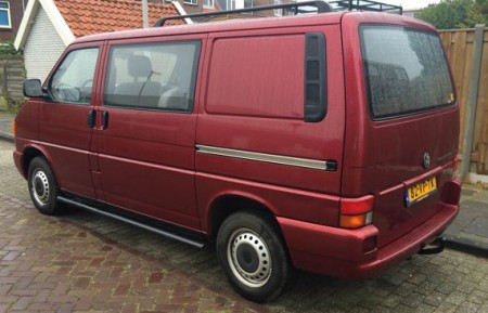 T4 klein van linksachter.JPG
