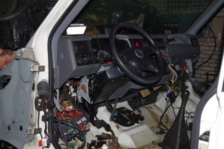 Hier word nu verder weinig gedaan, eerst nu de motor.