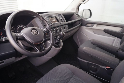 2020-07-24-interieur01.jpg