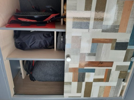 interieur bus kastje.jpeg