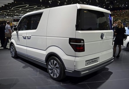 VW transporter 2015 1.jpg